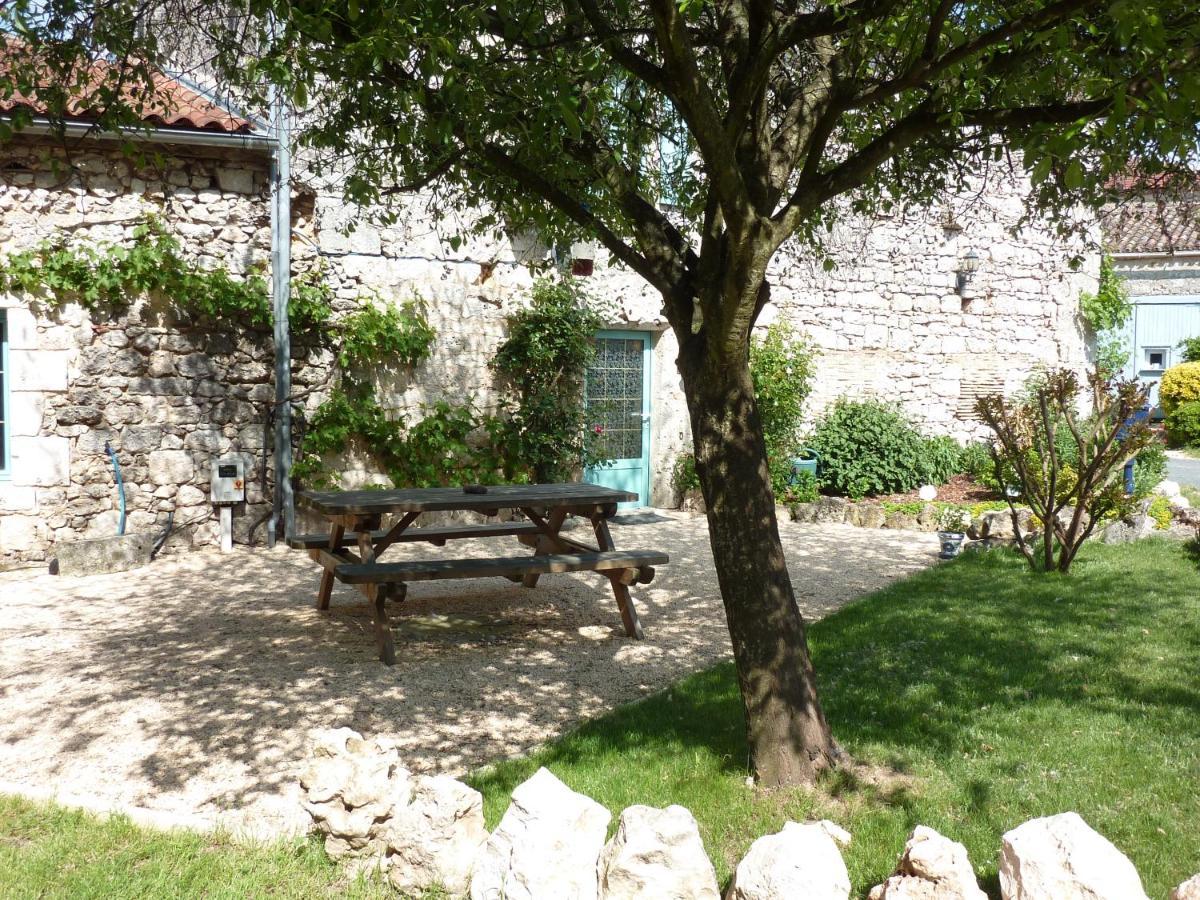 Bed and Breakfast Chez Beatrice Et Gerard Saint-Leon-d'Issigeac Екстер'єр фото